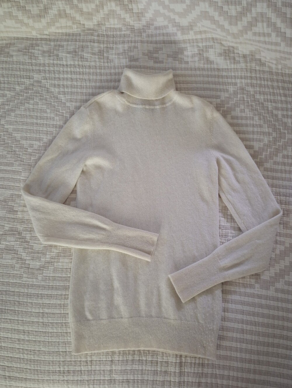 Cashmere Apt. 9 Cream Turtleneck Sweater Ivory Extra Small XS